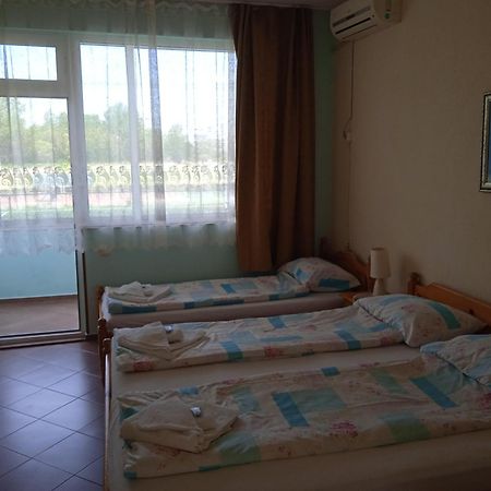 Стаи За Гости Нептун Tsarevo Buitenkant foto