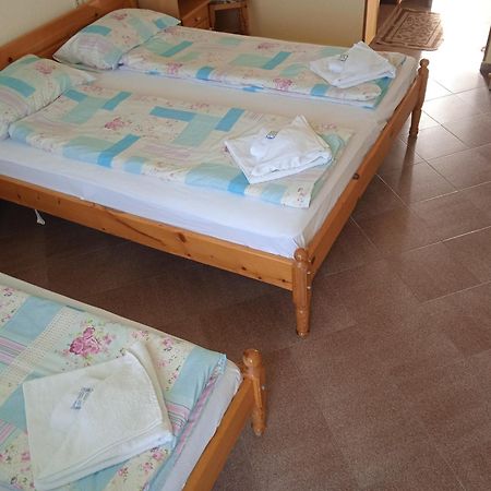 Стаи За Гости Нептун Tsarevo Buitenkant foto